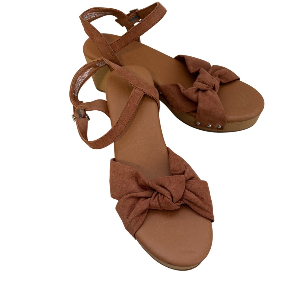 Universal Thread Cognac Brown Bow Platform Sandals Wood Block Heel Studded 9